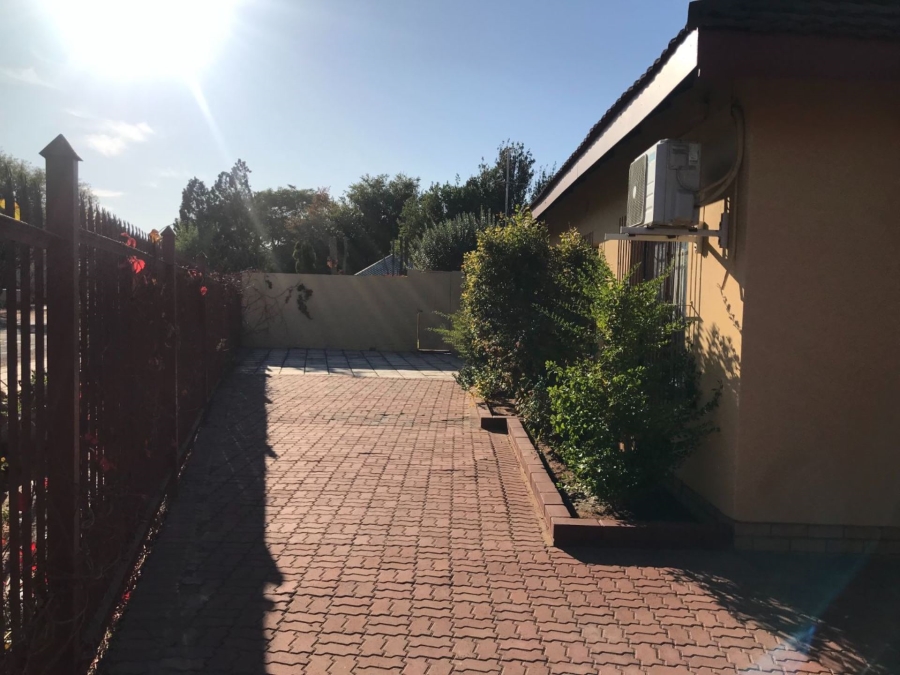 4 Bedroom Property for Sale in Oosterville Northern Cape